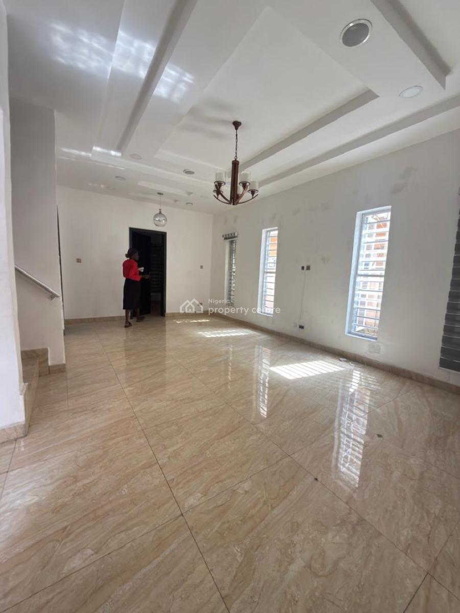 Spacious 4-bedroom Semi-detached Duplex, Chevron, Lekki, Lagos, House for Sale
