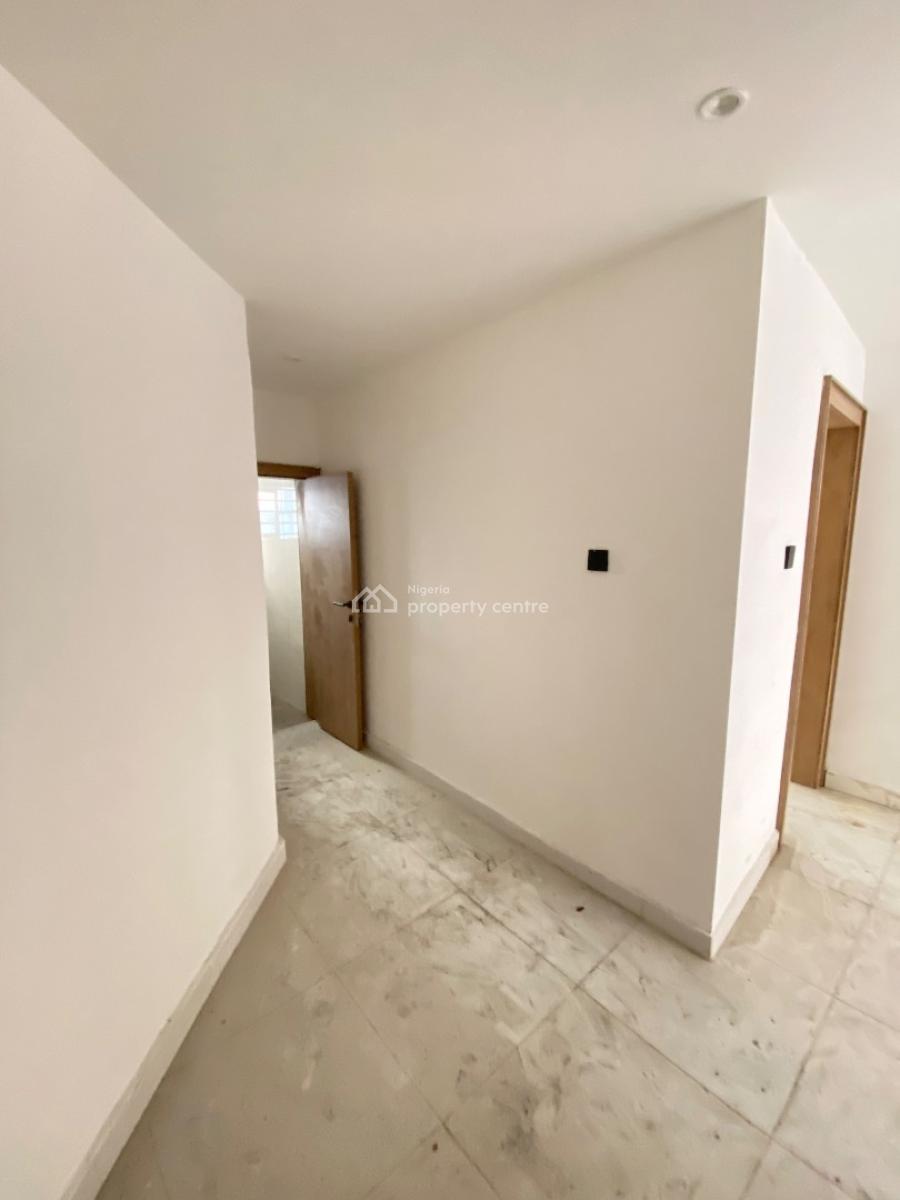 Luxuriously Built 2-bedroom Apartment in a Prime Estate, Ikota, Lekki, Lagos, Flat / Apartment for Rent