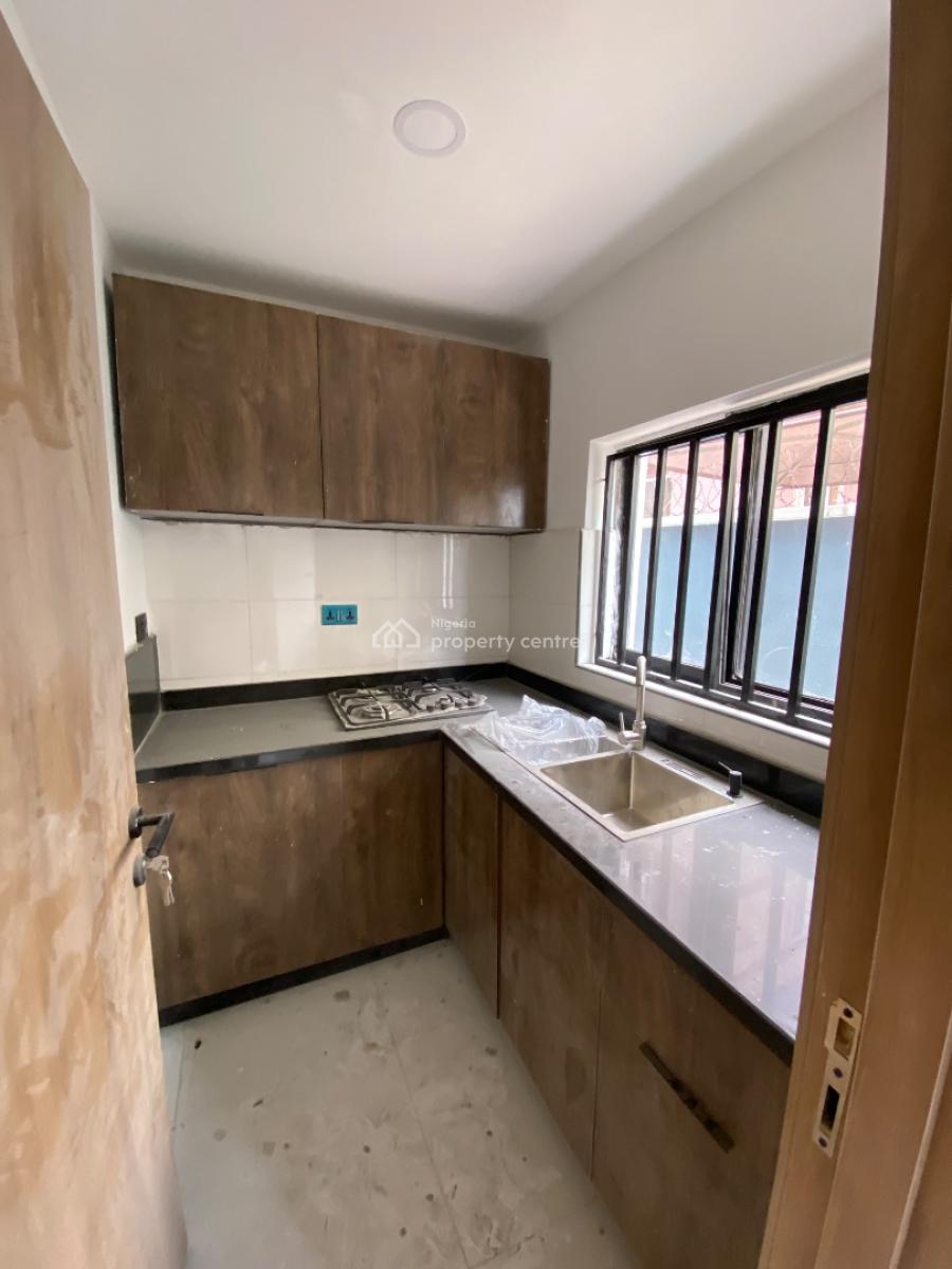 Luxuriously Built 2-bedroom Apartment in a Prime Estate, Ikota, Lekki, Lagos, Flat / Apartment for Rent