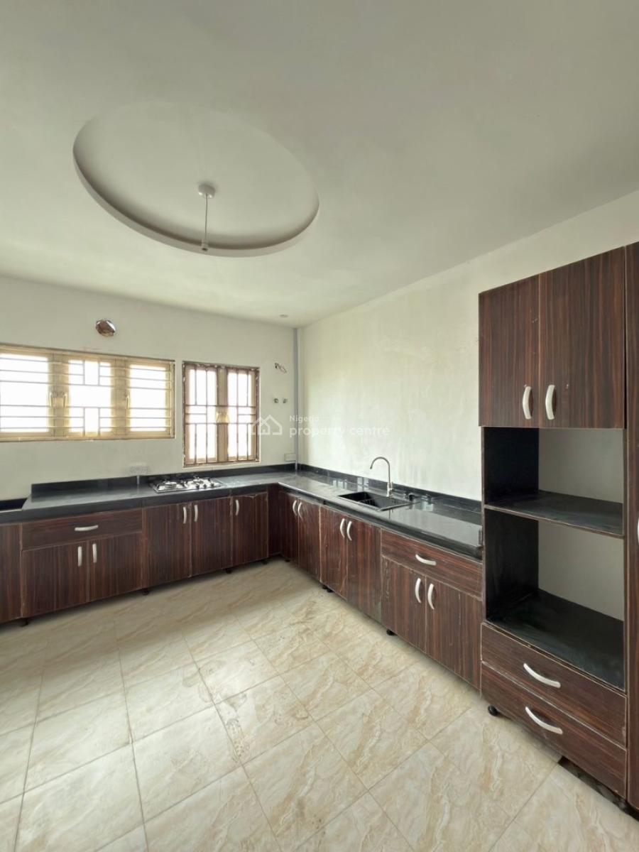 Luxury 2 Units of Spacious 2-bedroom Waterfront Penthouse Apartments, Admiratly Lekki Phase 1, Lekki, Lekki Phase 1, Lekki, Lagos, Flat / Apartment for Rent