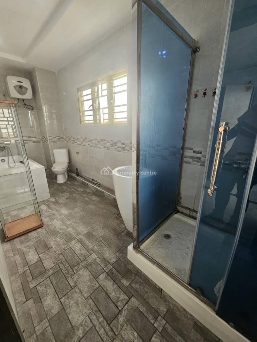 Luxury 2 Units of Spacious 2-bedroom Waterfront Penthouse Apartments, Admiratly Lekki Phase 1, Lekki, Lekki Phase 1, Lekki, Lagos, Flat / Apartment for Rent