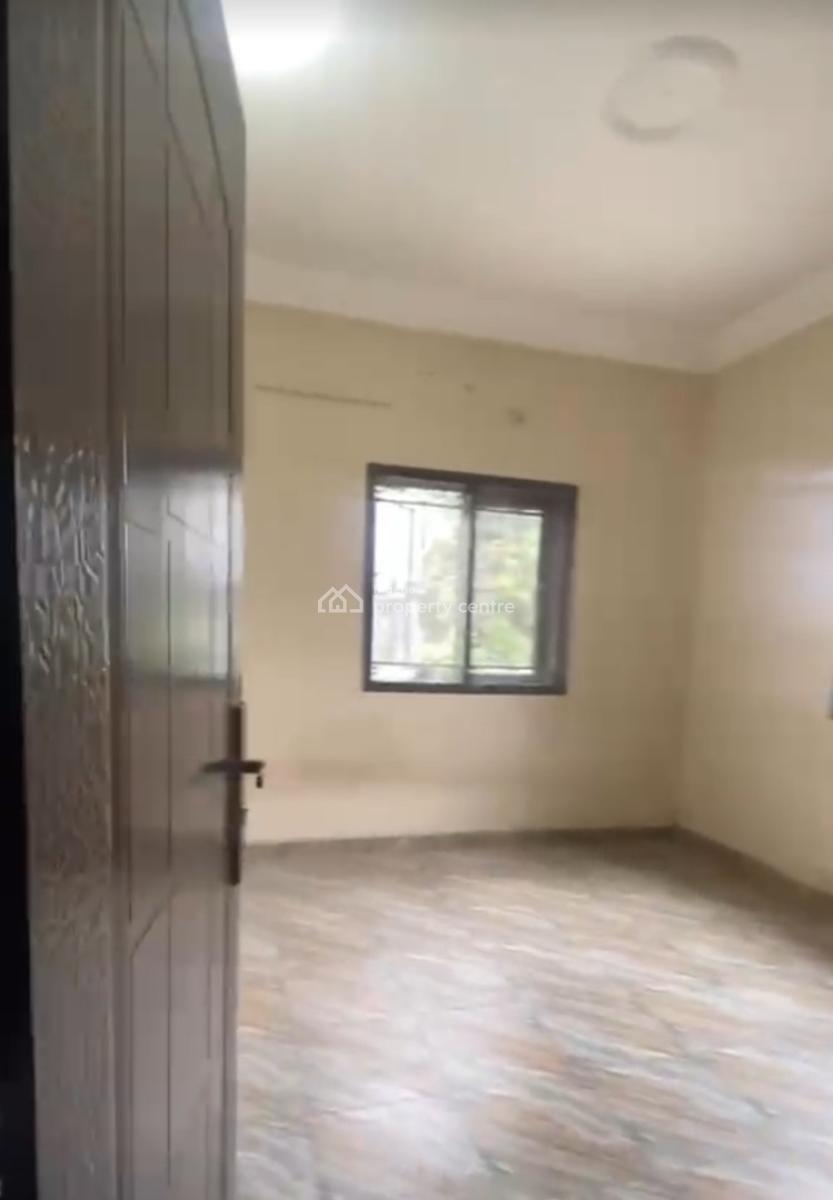Self-serviced 3 Bedroom En-suite Flat with an Enclosed Fitted Kitchen, Lekki Phase 1, Lekki, Lagos, Flat / Apartment for Rent