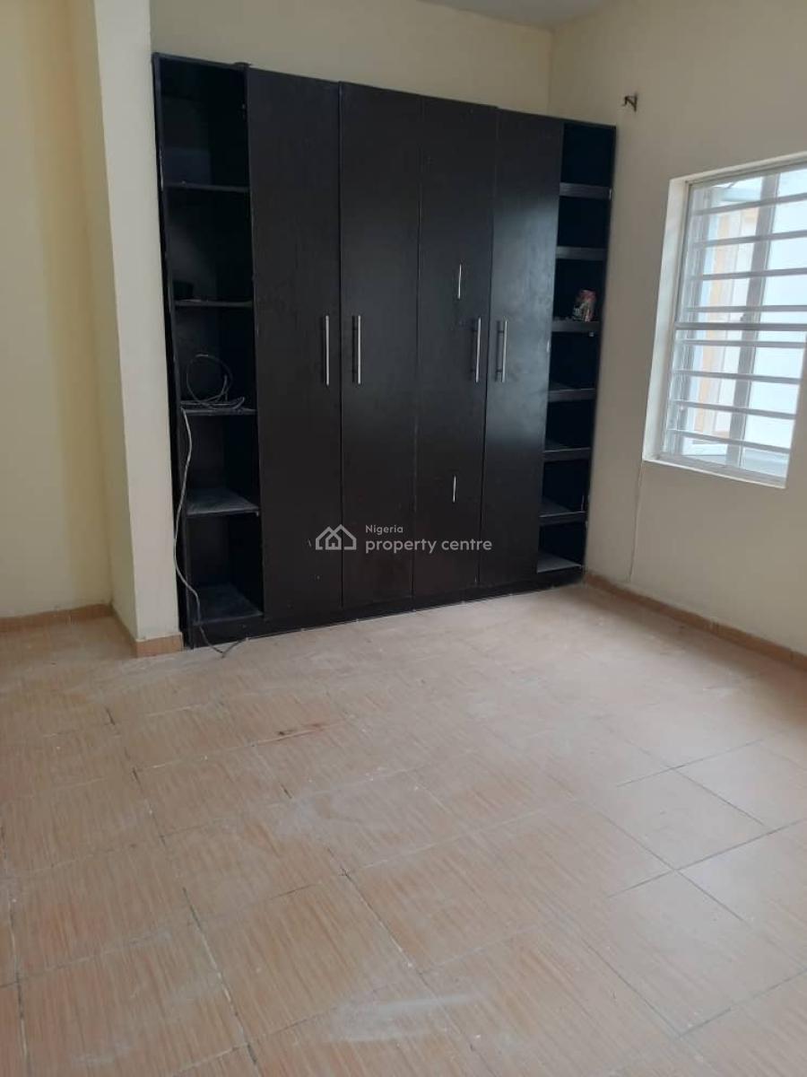 2 Bedroom Flat, Beside Nicon Town Estate Salem Ikate, Lekki, Lagos, Flat / Apartment for Rent