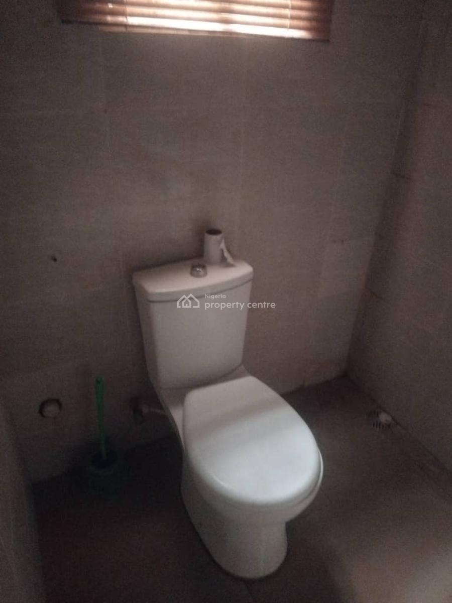 2 Bedroom Flat, Beside Nicon Town Estate Salem Ikate, Lekki, Lagos, Flat / Apartment for Rent