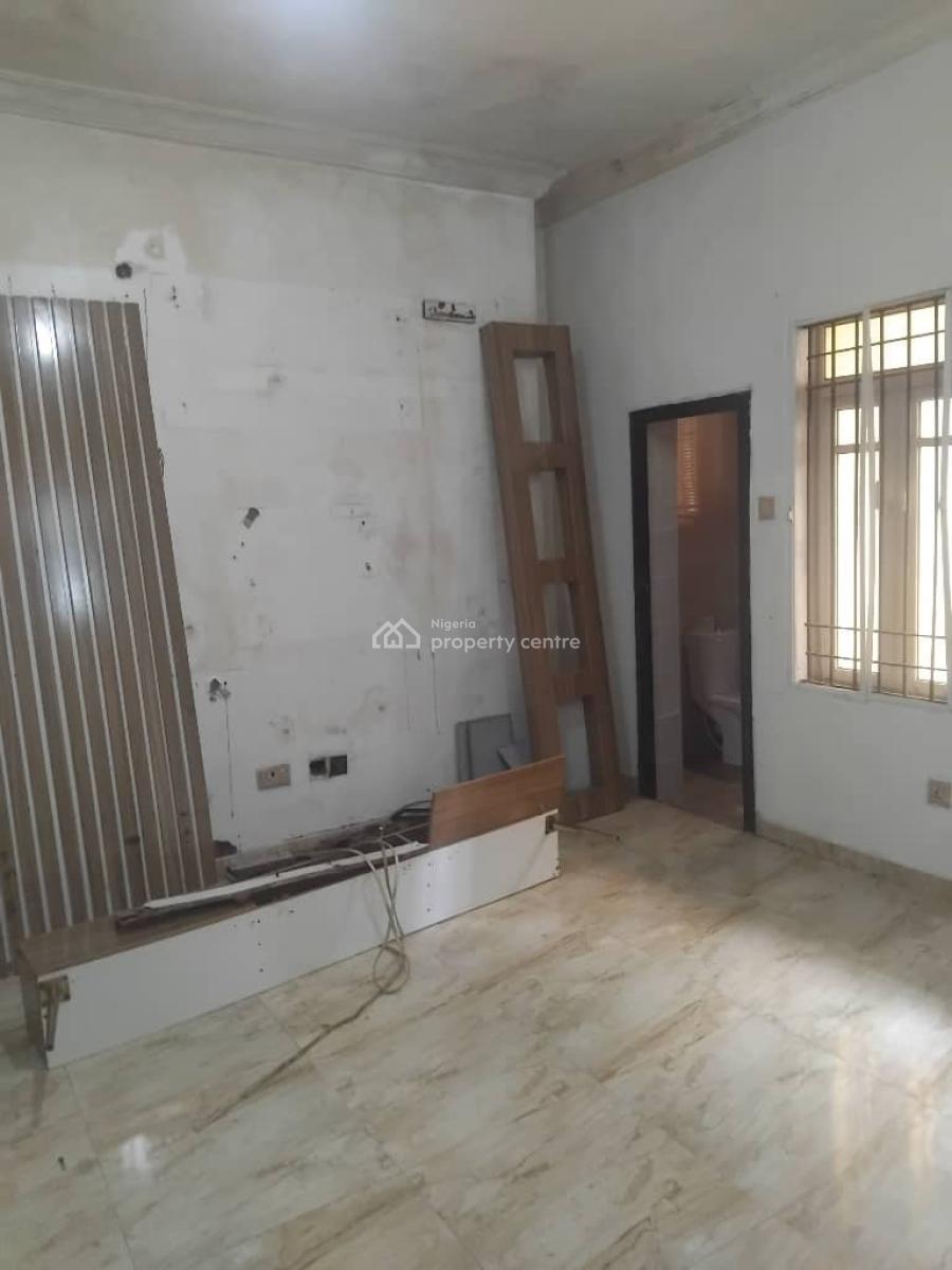 2 Bedroom Flat, Beside Nicon Town Estate Salem Ikate, Lekki, Lagos, Flat / Apartment for Rent