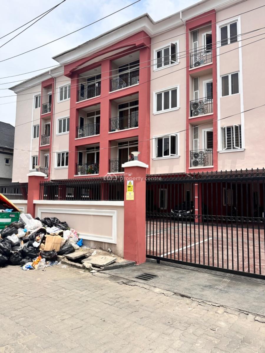 Spacious and Serviced 3bedroom Apartment, Chevron Drive Estate, Lekki, Lagos, Terraced Bungalow for Rent