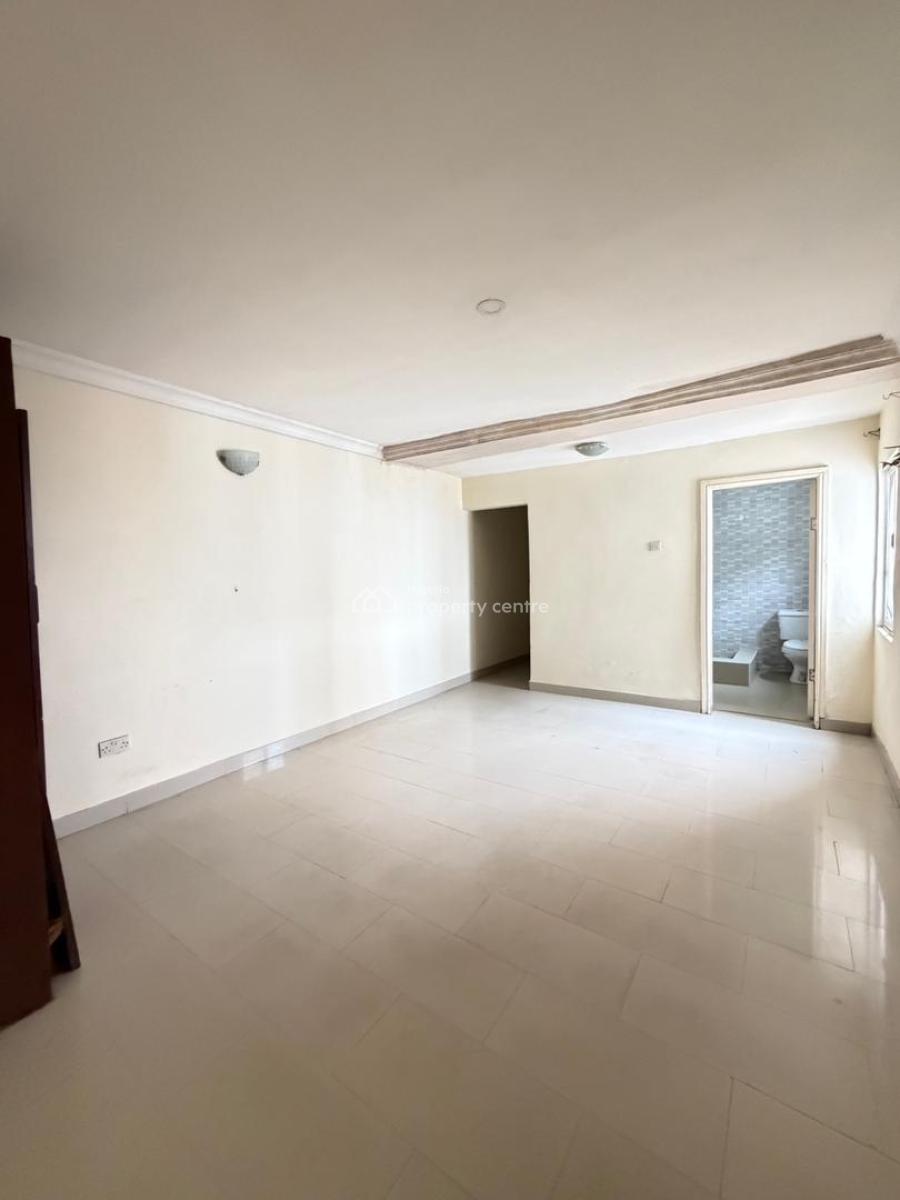 a Well Maintained & Capacious 4 Bedrooms Semi-detached Duplex with Bq, Megamound Estate, Lekki County Homes, Ikota, Lekki, Lagos, Semi-detached Duplex for Sale