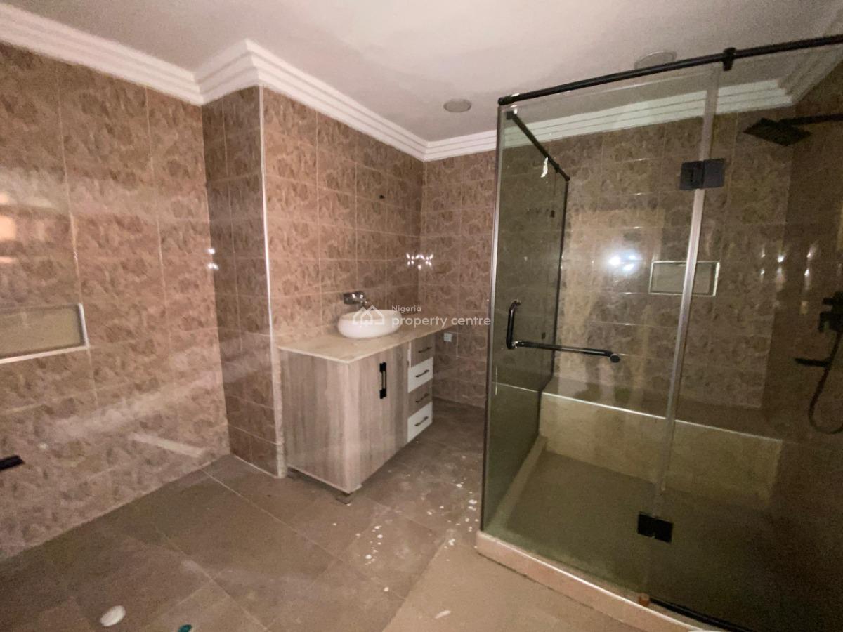 2 Bedrooms Bungalow (alone in The Compound), Life Camp, Abuja, Flat / Apartment for Rent