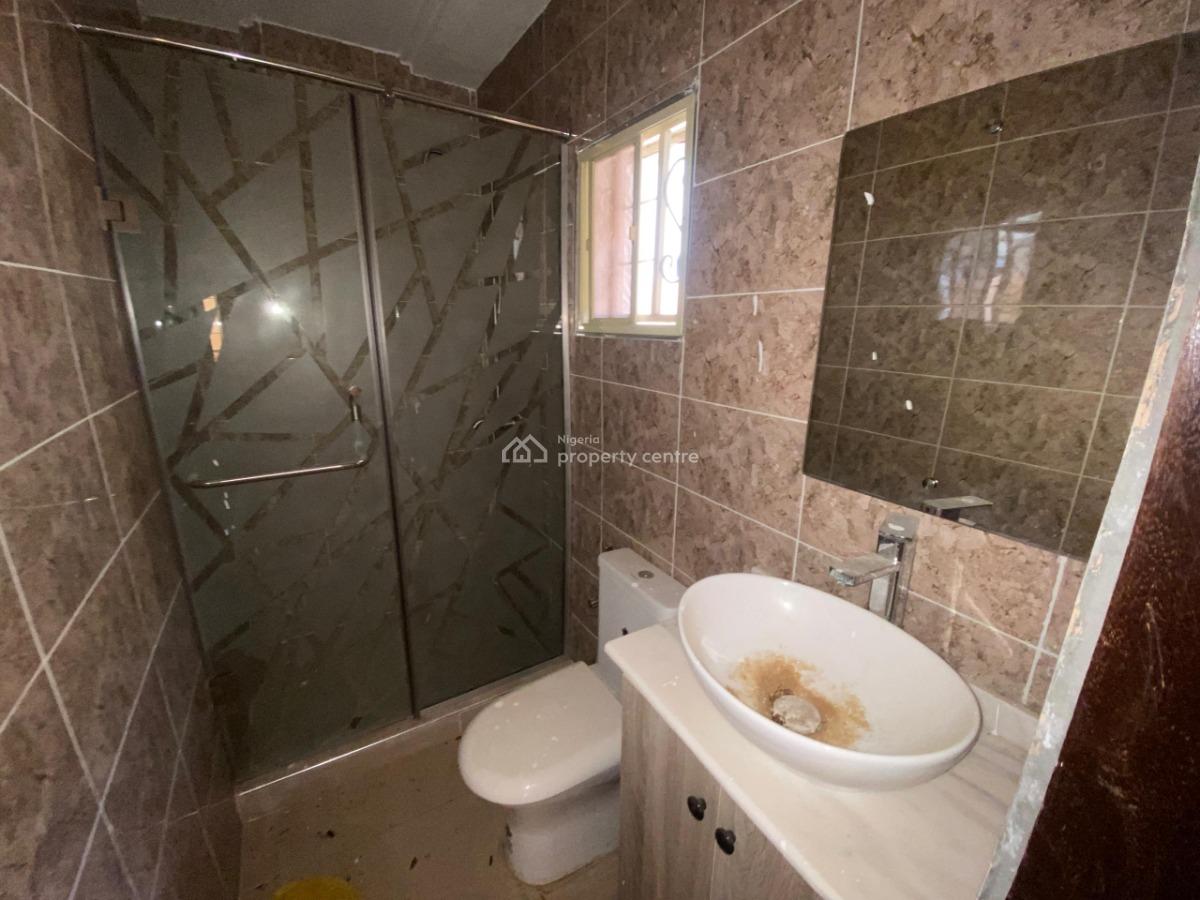 2 Bedrooms Bungalow (alone in The Compound), Life Camp, Abuja, Flat / Apartment for Rent