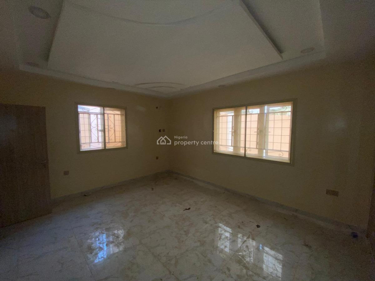 2 Bedrooms Bungalow (alone in The Compound), Life Camp, Abuja, Flat / Apartment for Rent