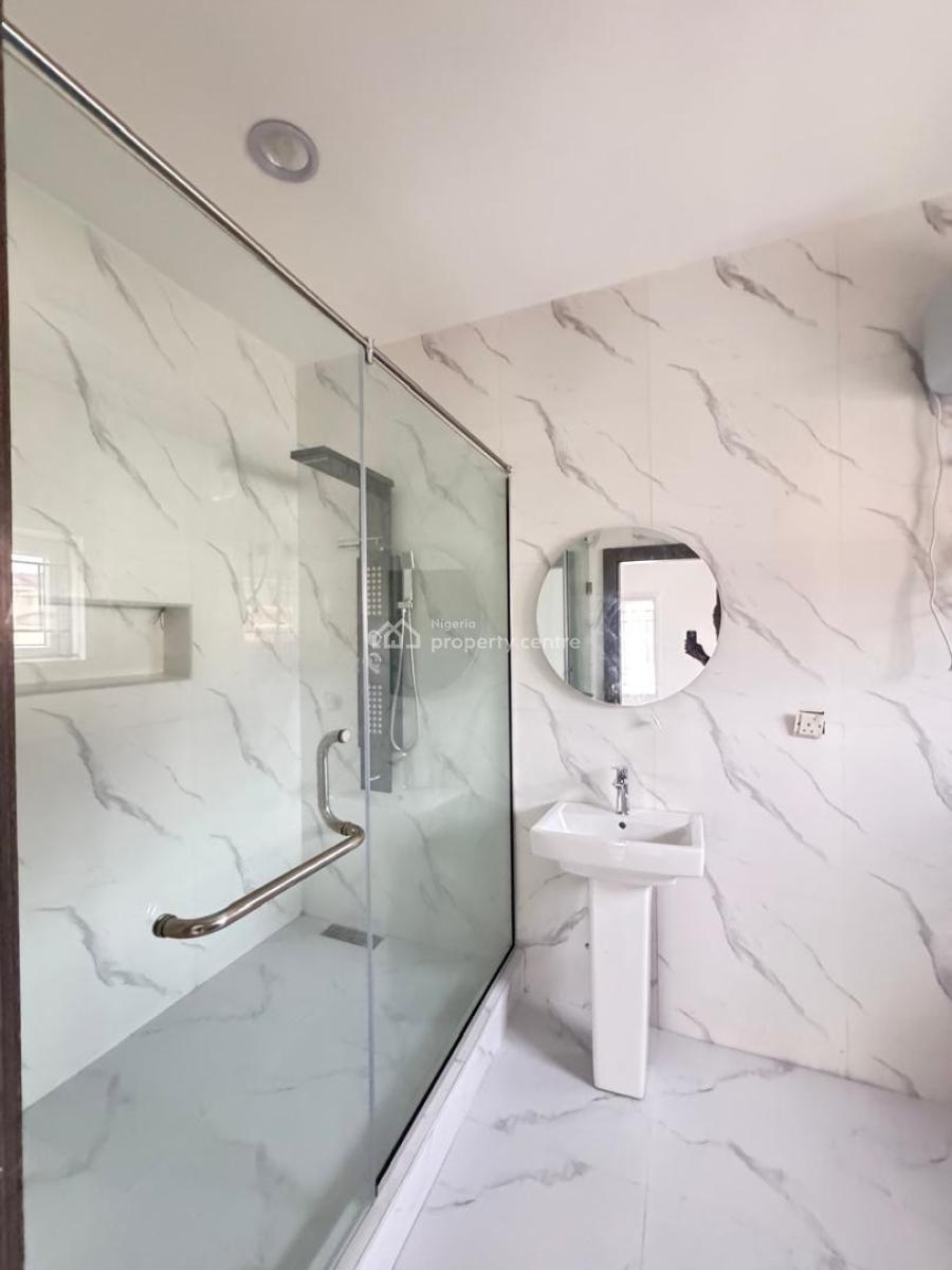 a Fully  Detached  5 Bedroom House with 2 Rooms Bq, Lekki Phase 1, Lekki, Lagos, Detached Duplex for Rent