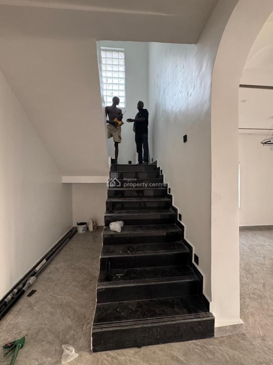 a Fully  Detached  5 Bedroom House with 2 Rooms Bq, Lekki Phase 1, Lekki, Lagos, Detached Duplex for Rent