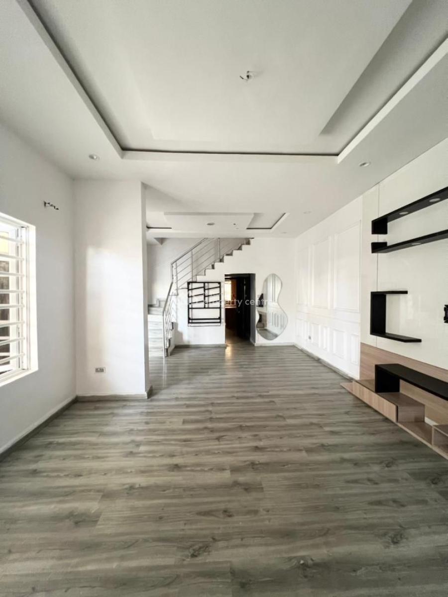 a Luxury 4 Bedrooms Semi Detached Duplex with Bq, Ologolo Axis, Lekki, Lagos, Flat / Apartment for Rent