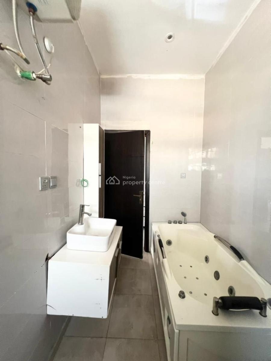 a Luxury 4 Bedrooms Semi Detached Duplex with Bq, Ologolo Axis, Lekki, Lagos, Flat / Apartment for Rent