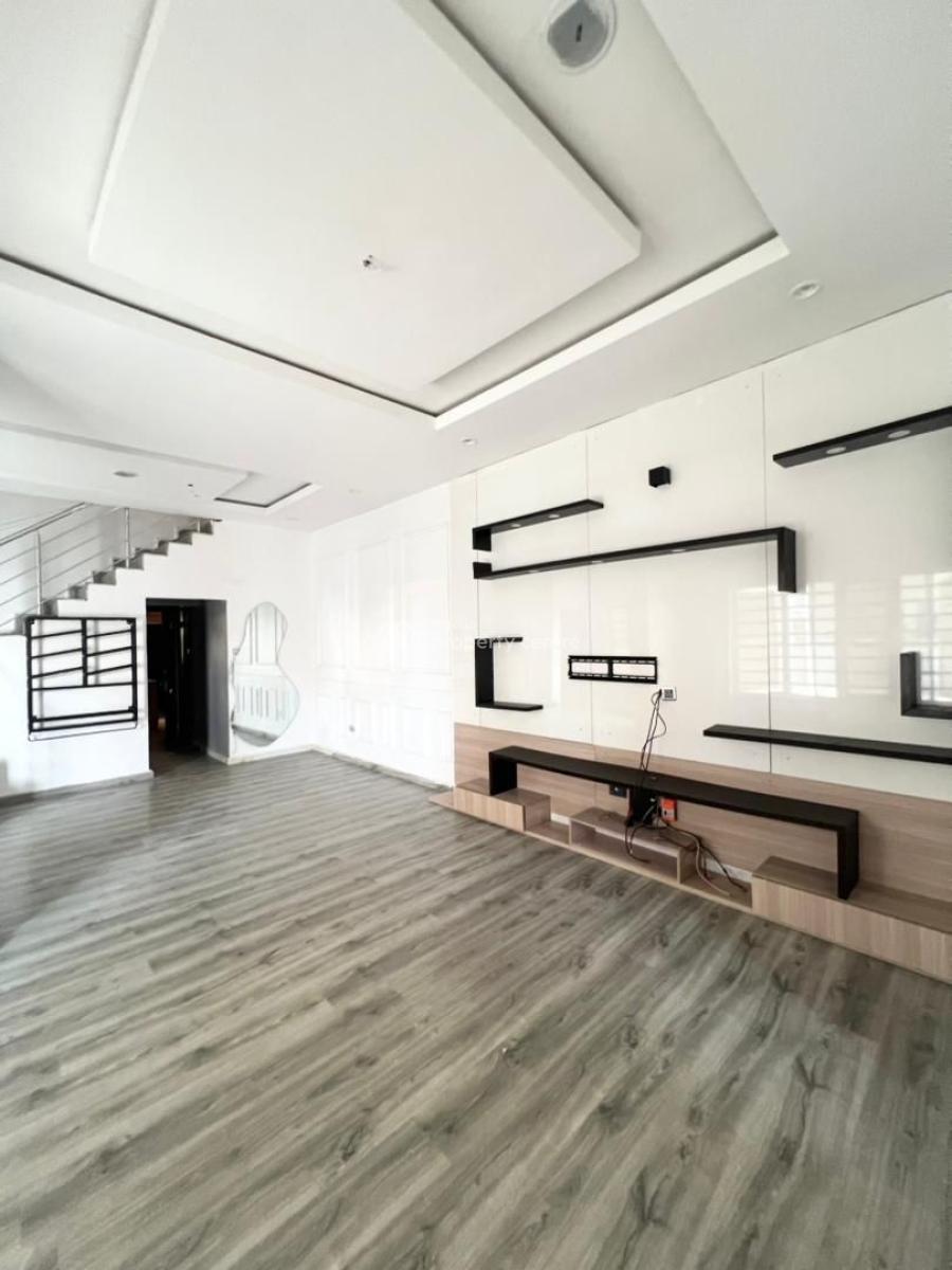 a Luxury 4 Bedrooms Semi Detached Duplex with Bq, Ologolo Axis, Lekki, Lagos, Flat / Apartment for Rent