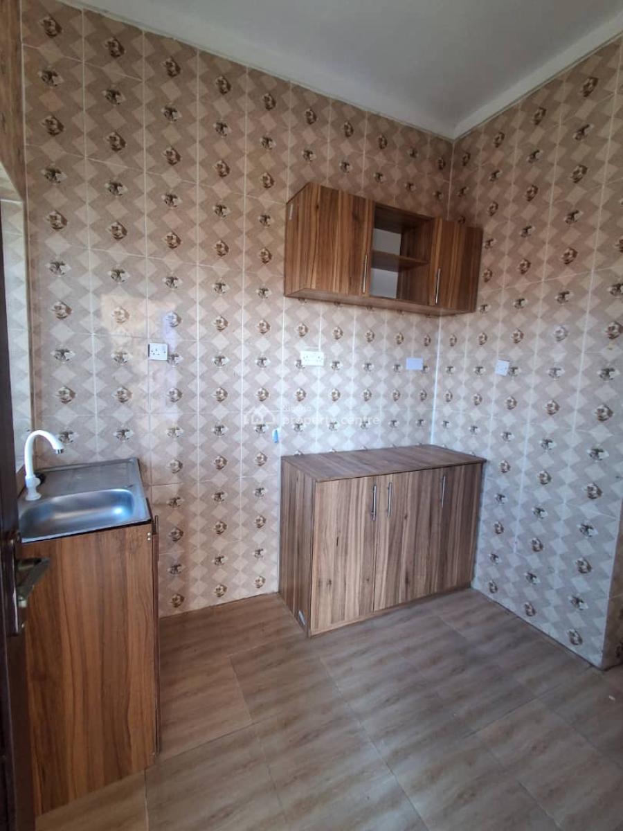 Very Clean and Spacious 2 Bedroom Apartment ( Upstairs), Ado Road,ado, Ajah, Lagos, Flat / Apartment for Rent