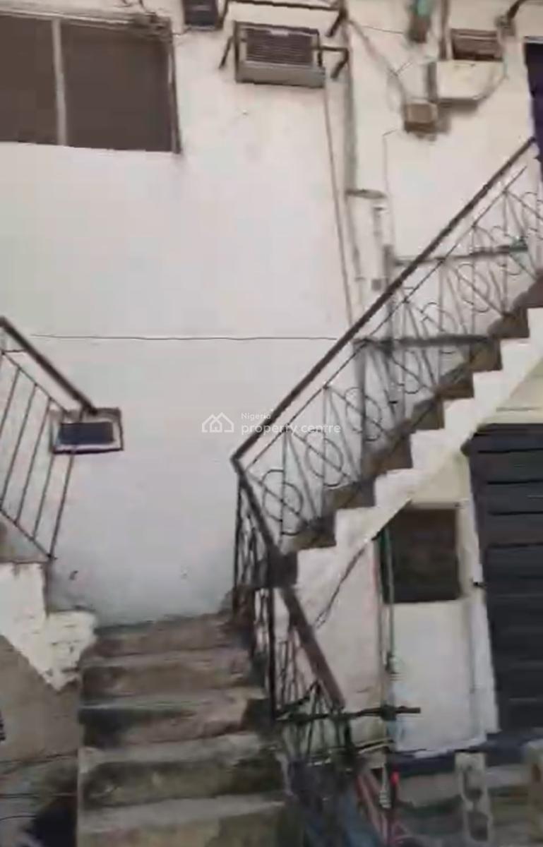 Dilapidated Storey Building on 1,400sqm, Sabo, Sabo, Yaba, Lagos, Detached Duplex for Sale