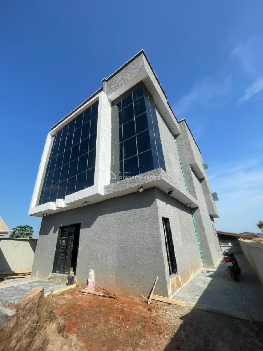 Commerical Space Available, Hospital Road, Akure, Akure, Ondo, Warehouse for Rent