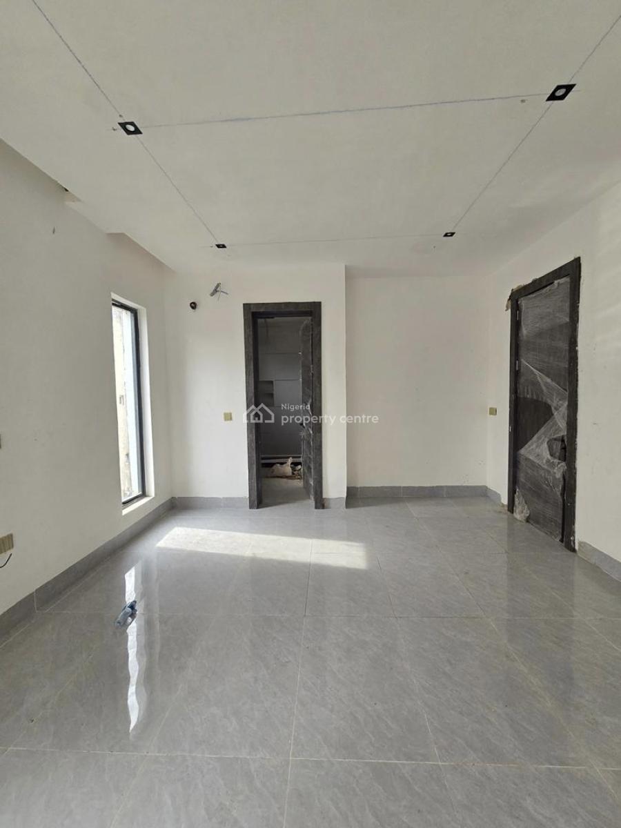 5-bedroom Detached + 2 Kitchens, 2 Bqs & Office, Ikoyi, Lagos, Detached Duplex for Sale