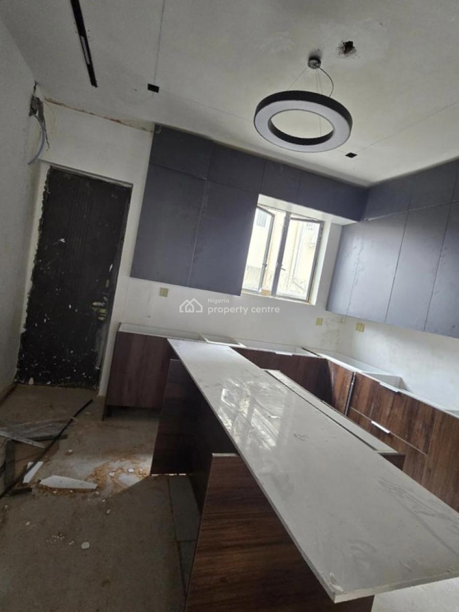 5-bedroom Detached + 2 Kitchens, 2 Bqs & Office, Ikoyi, Lagos, Detached Duplex for Sale