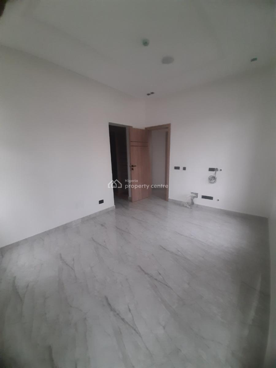 Tastefully Finished and Serviced 4 Bedroom En-suite Newly Built Terrac, Lekki Phase 1, Lekki, Lagos, Terraced Duplex for Rent