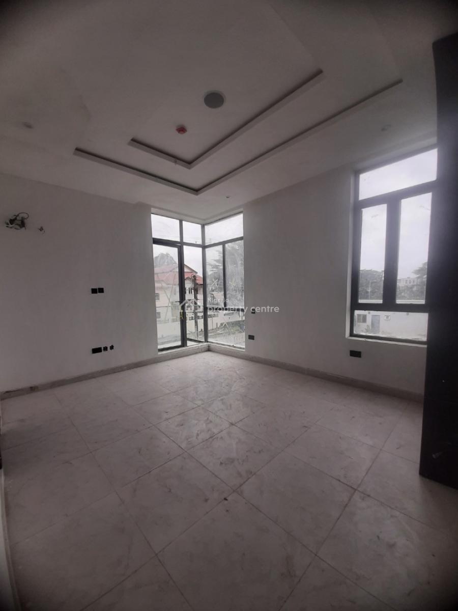 24/7 Power Supply 2 Bedroom En-suite Flat with an Open Fitted Kitchen,, Lekki Phase 1, Lekki, Lagos, Flat / Apartment for Rent