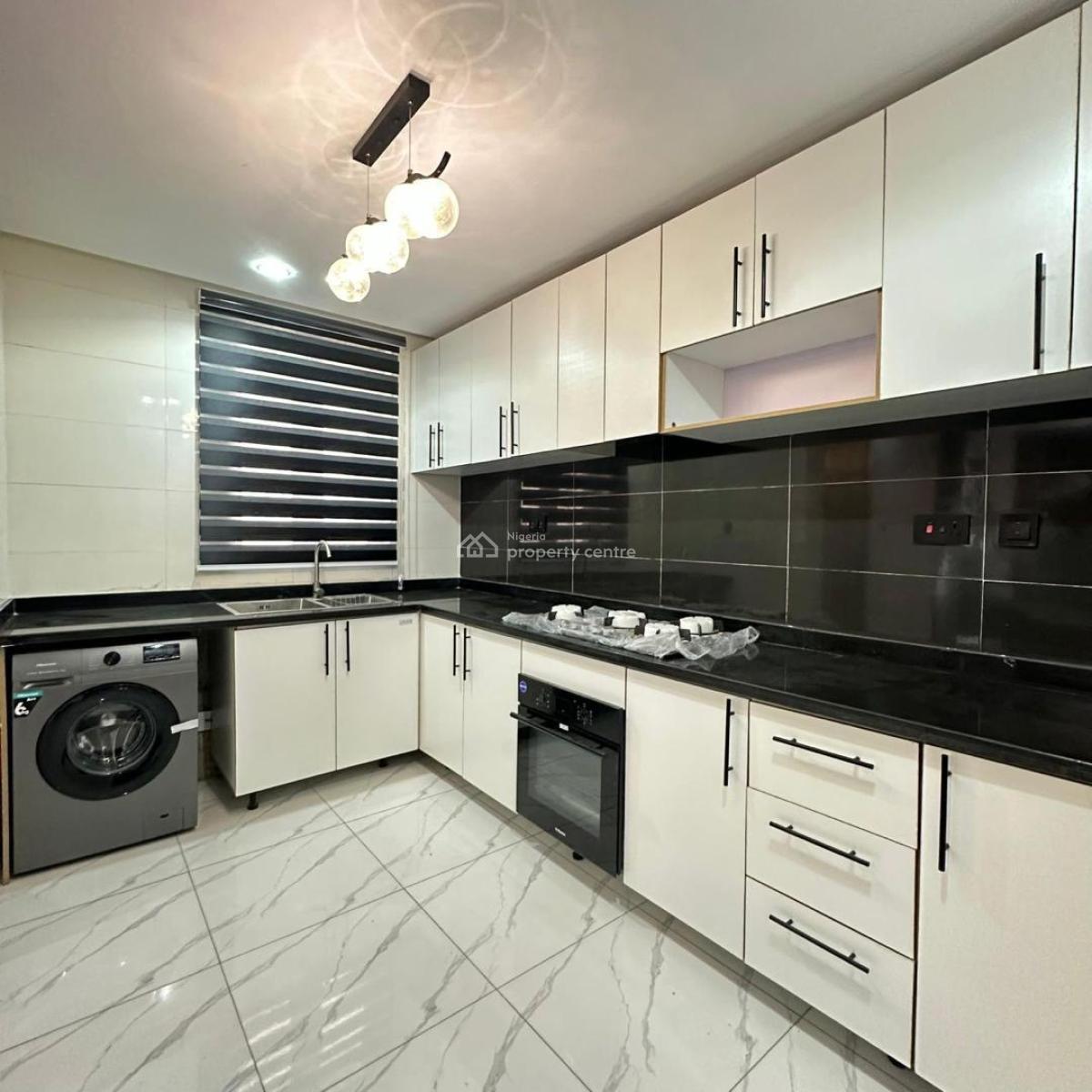 Spacious 2 Bedroom Apartment, Lekki Scheme 2, Ajah, Lagos, Flat / Apartment for Sale