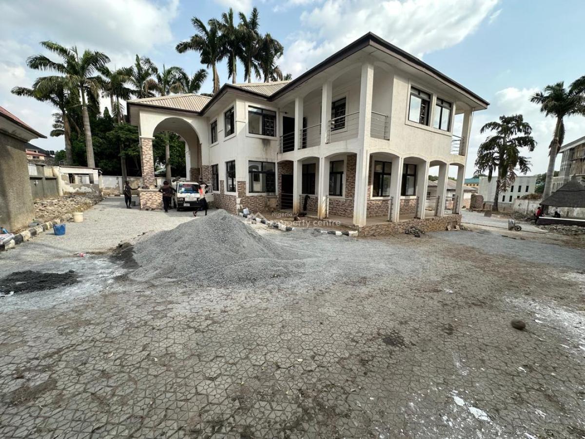 Massive 5 Bedrooms Detached Duplex, 2 Bedroom Chalet, 2 Bedroom Bq, Maitama District, Abuja, Detached Duplex for Rent