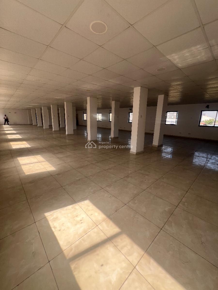 318.09square Meters Serviced Office Space at Lekki Phase 1, Off Admiralty Way Lekki Phase 1, Lekki Phase 1, Lekki, Lagos, Office Space for Rent