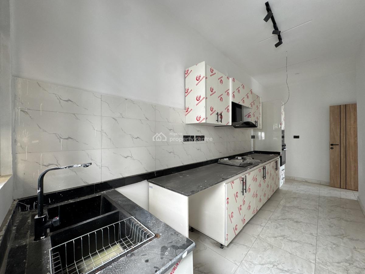 2 Bedroom Serviced Apartments, Ologolo, Lekki, Lagos, Flat / Apartment for Sale