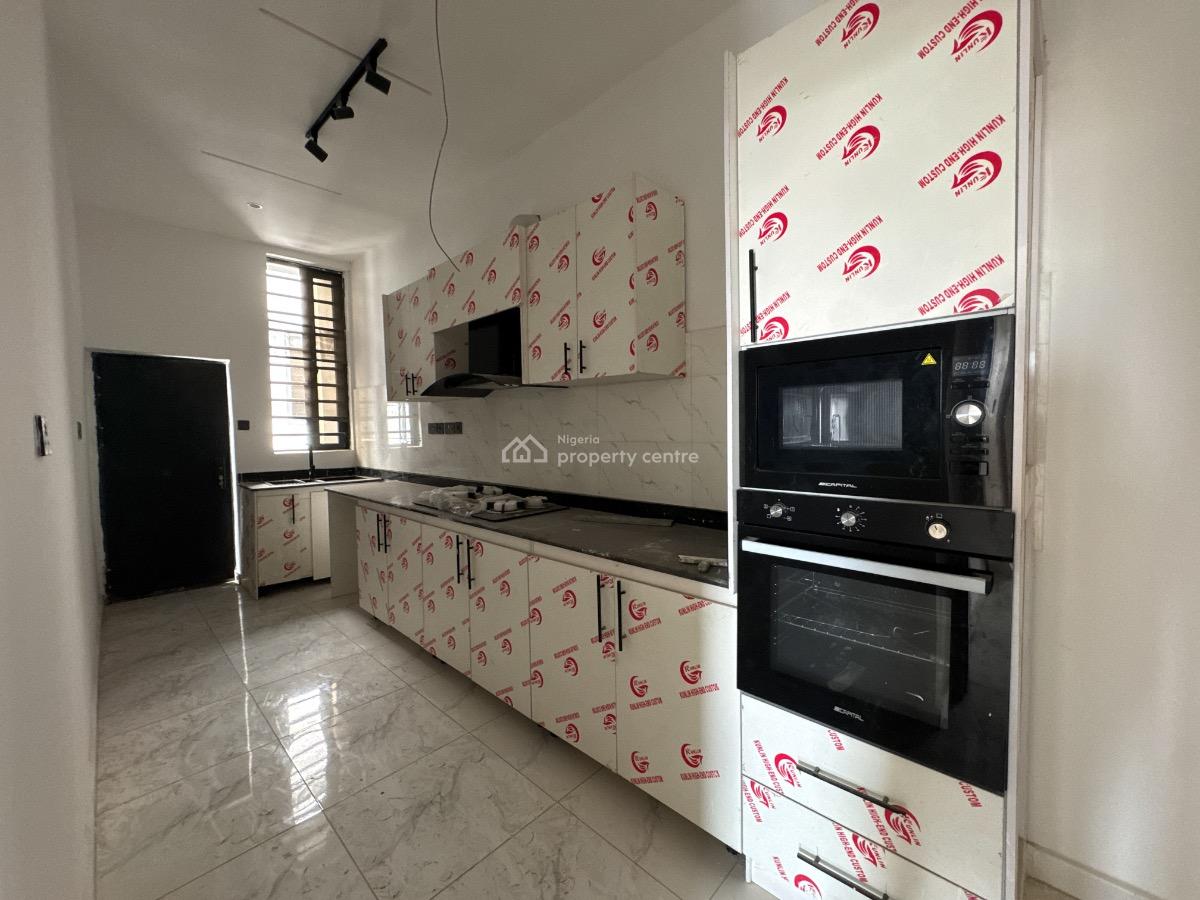 2 Bedroom Serviced Apartments, Ologolo, Lekki, Lagos, Flat / Apartment for Sale
