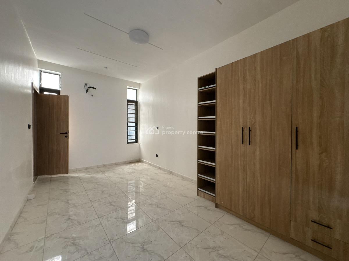 2 Bedroom Serviced Apartments, Ologolo, Lekki, Lagos, Flat / Apartment for Sale