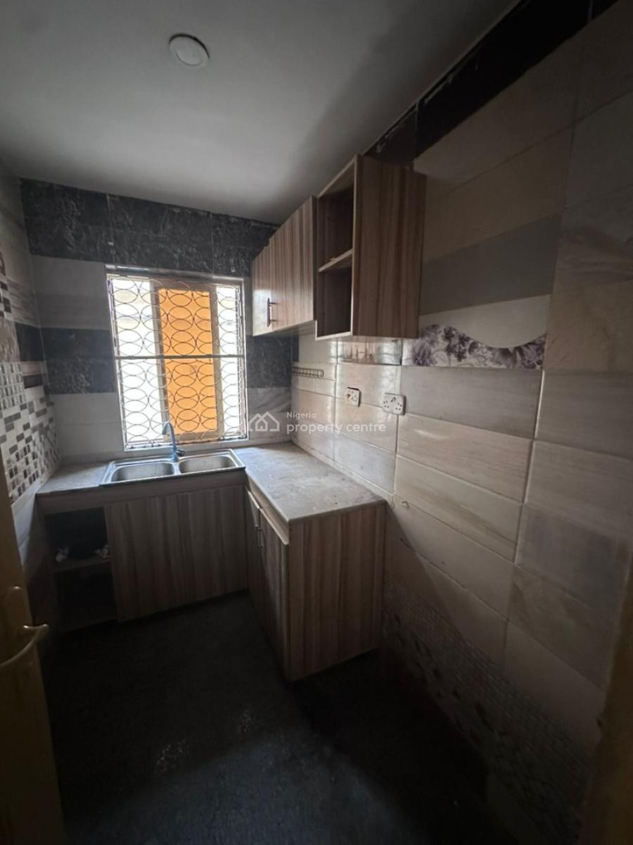 2 Bedroom Apartment, Ologolo, Lekki, Lagos, Flat / Apartment for Rent