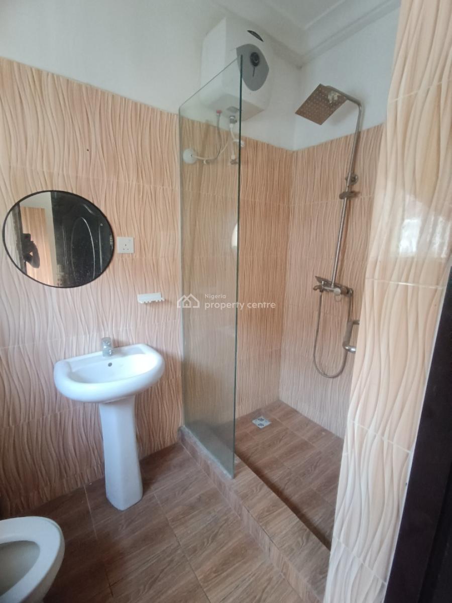 4 Bedroom Flat (upstairs), Blenco, Sangotedo, Ajah, Lagos, Flat / Apartment for Rent