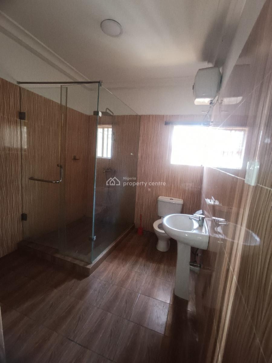 4 Bedroom Flat (upstairs), Blenco, Sangotedo, Ajah, Lagos, Flat / Apartment for Rent
