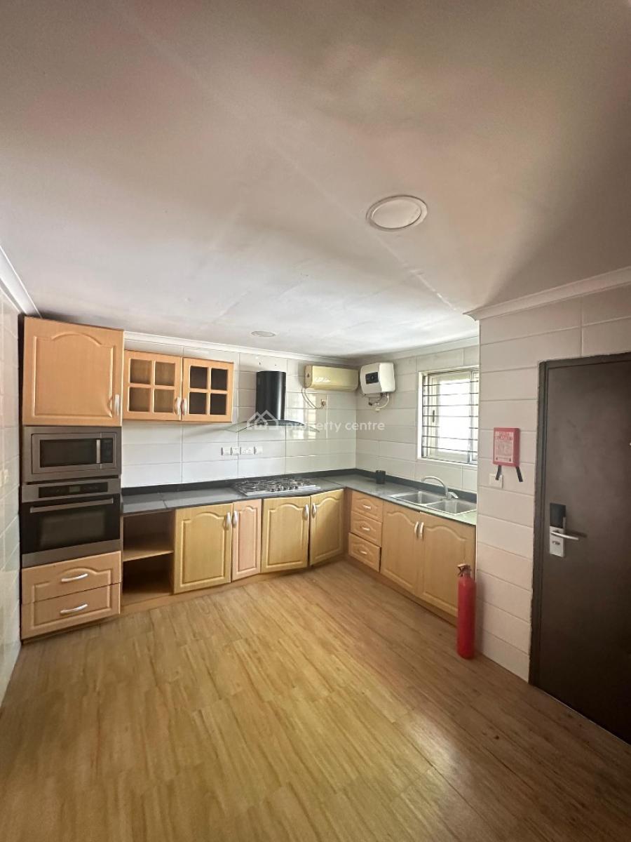 1 Bedroom Apartment, Lekki Phase 1, Lekki, Lagos, Mini Flat (room and Parlour) for Rent