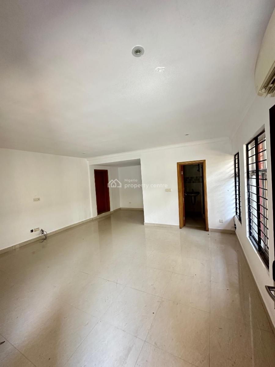 1 Bedroom Apartment, Lekki Phase 1, Lekki, Lagos, Mini Flat (room and Parlour) for Rent