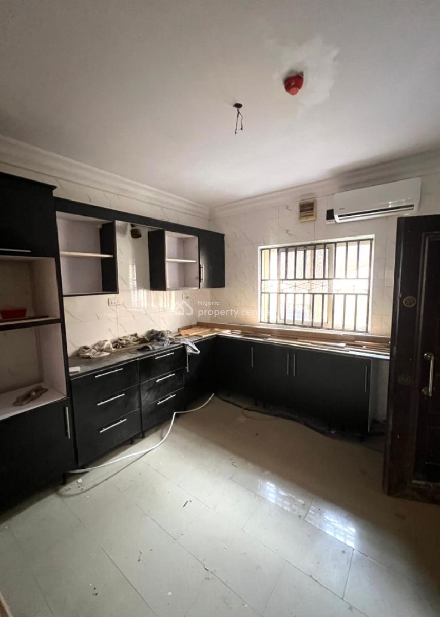 Luxury 4 Bedroom Terrace Duplex, Off Admiralty Way, Lekki Phase 1, Lekki, Lagos, Terraced Duplex for Rent