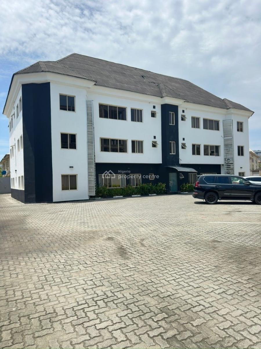 Luxury 3 Bedroom Apartment with 1 Room Bq, Lekki Phase 1, Lekki, Lagos, Flat / Apartment for Rent