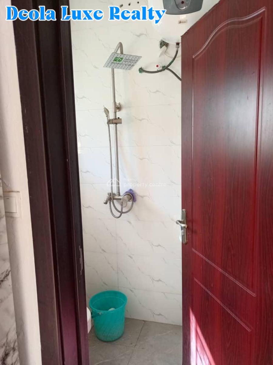 a Nice and Spacious 2 Bedroom Apartment, Ologolo, Lekki, Lagos, Flat / Apartment for Rent