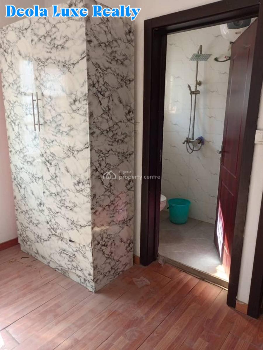 a Nice and Spacious 2 Bedroom Apartment, Ologolo, Lekki, Lagos, Flat / Apartment for Rent