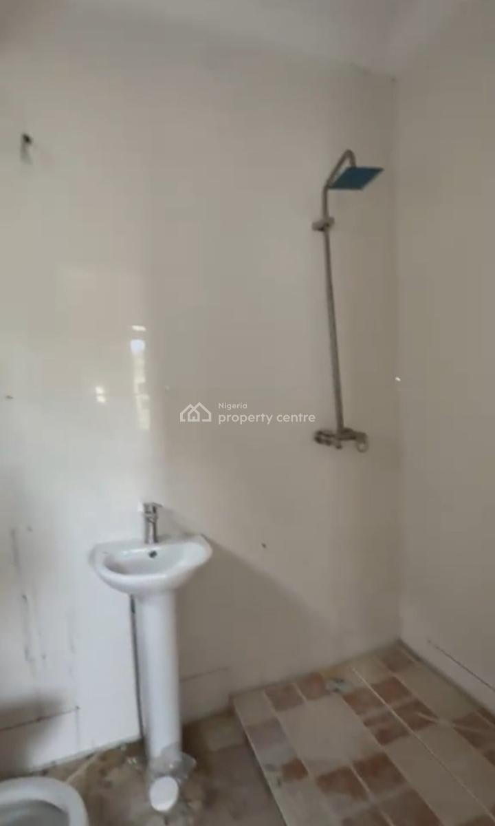 Clean and Spacious 2 Bedroom Apartment { Video}, Canaan Estate By Dkk, Sangotedo, Ajah, Lagos, Flat / Apartment for Rent