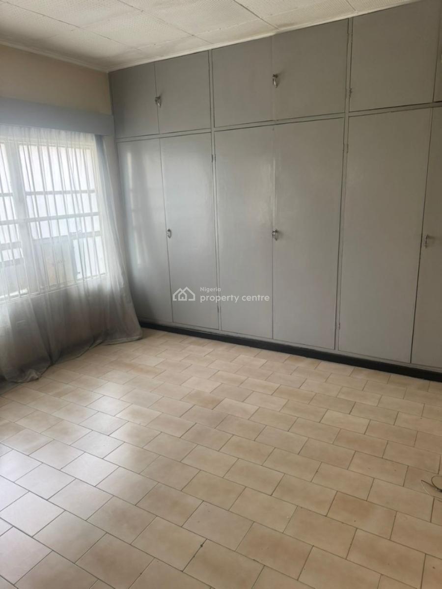 Detached 3 Bedroom Bungalow Spacious Bungalow for Commercial Use, Off Adeniran Ogunsanya, Surulere, Lagos, Office Space for Rent
