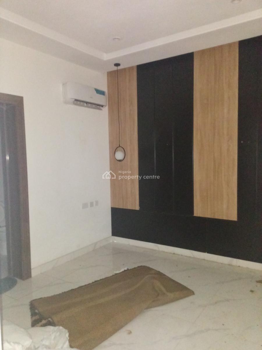 Fully Serviced 3 Bedroom Apartment with Necessary Facilities, Off Freedom Way, Lekki Phase 1, Lekki, Lagos, Flat / Apartment for Rent