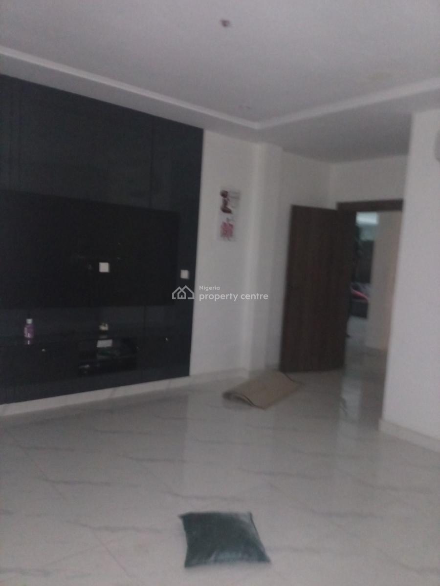 Fully Serviced 3 Bedroom Apartment with Necessary Facilities, Off Freedom Way, Lekki Phase 1, Lekki, Lagos, Flat / Apartment for Rent