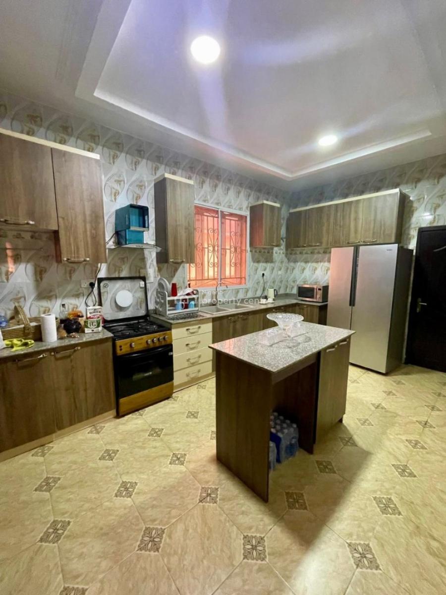 Three Bedroom Apartment, Apo, Abuja, Flat / Apartment Short Let