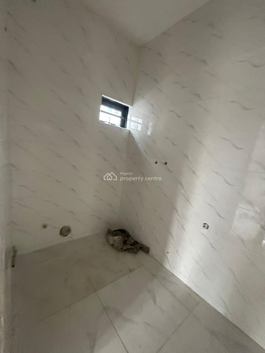 6 Bedroom Semi Detached Duplex, Gra Phase 2, Magodo, Lagos, Detached Duplex for Sale