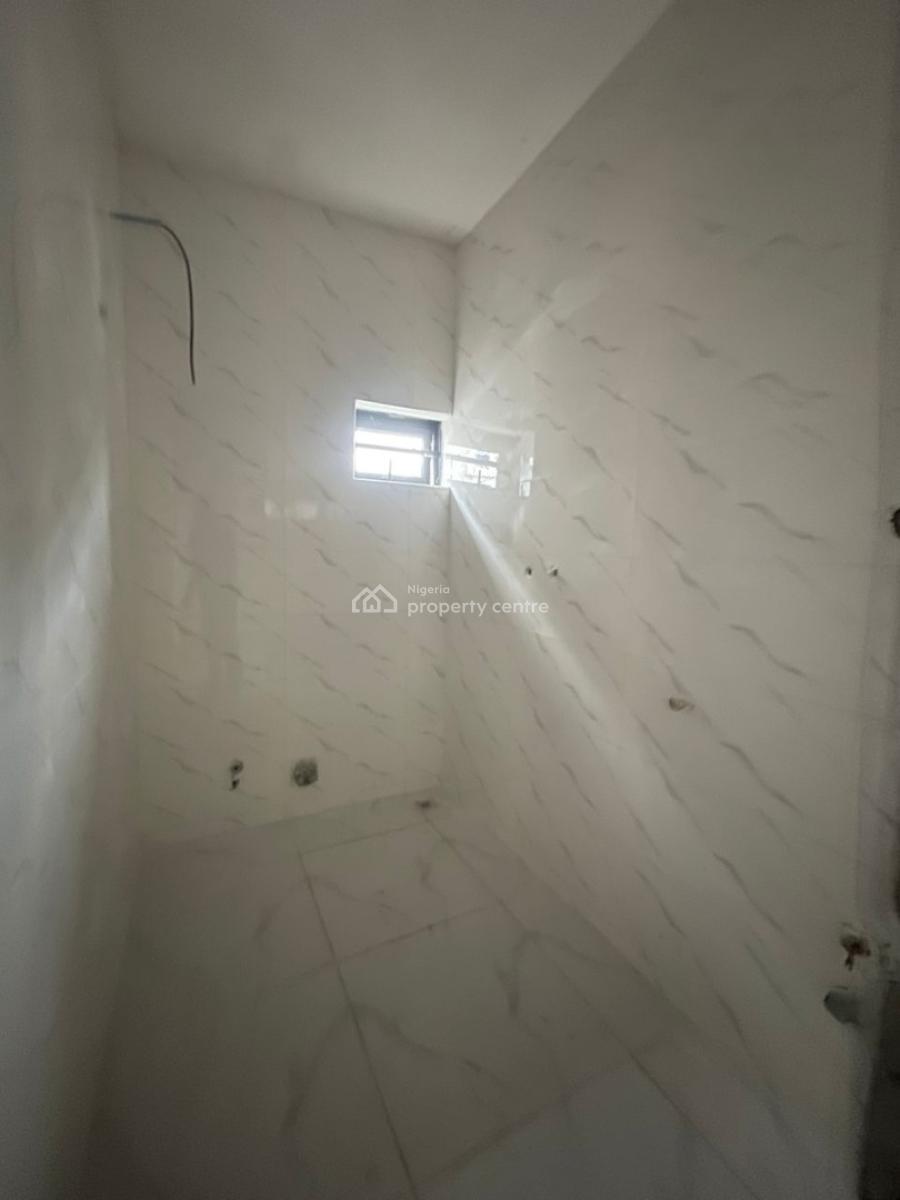 6 Bedroom Semi Detached Duplex, Gra Phase 2, Magodo, Lagos, Detached Duplex for Sale