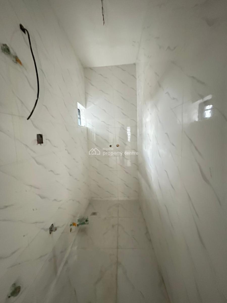 6 Bedroom Semi Detached Duplex, Gra Phase 2, Magodo, Lagos, Detached Duplex for Sale