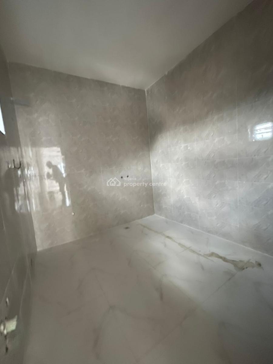 6 Bedroom Semi Detached Duplex, Gra Phase 2, Magodo, Lagos, Detached Duplex for Sale